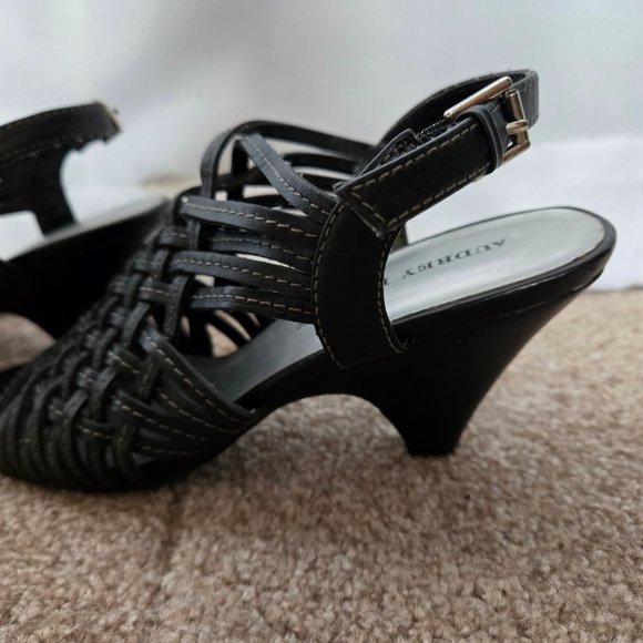 Audrey Brooke Sandals - Picture 3 of 10